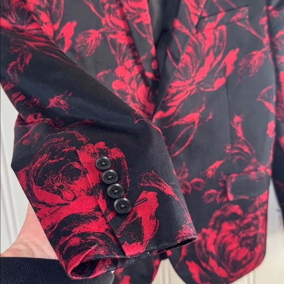 NWT JF J.Ferrar Red and Black Floral Blazer Mens 42 Short - Picture 2 of 9